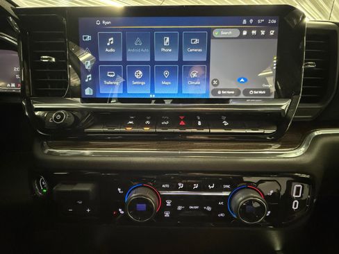 Used 2024 Chevrolet Silverado 1500 LT Trail Boss w/ Convenience Package II image 20