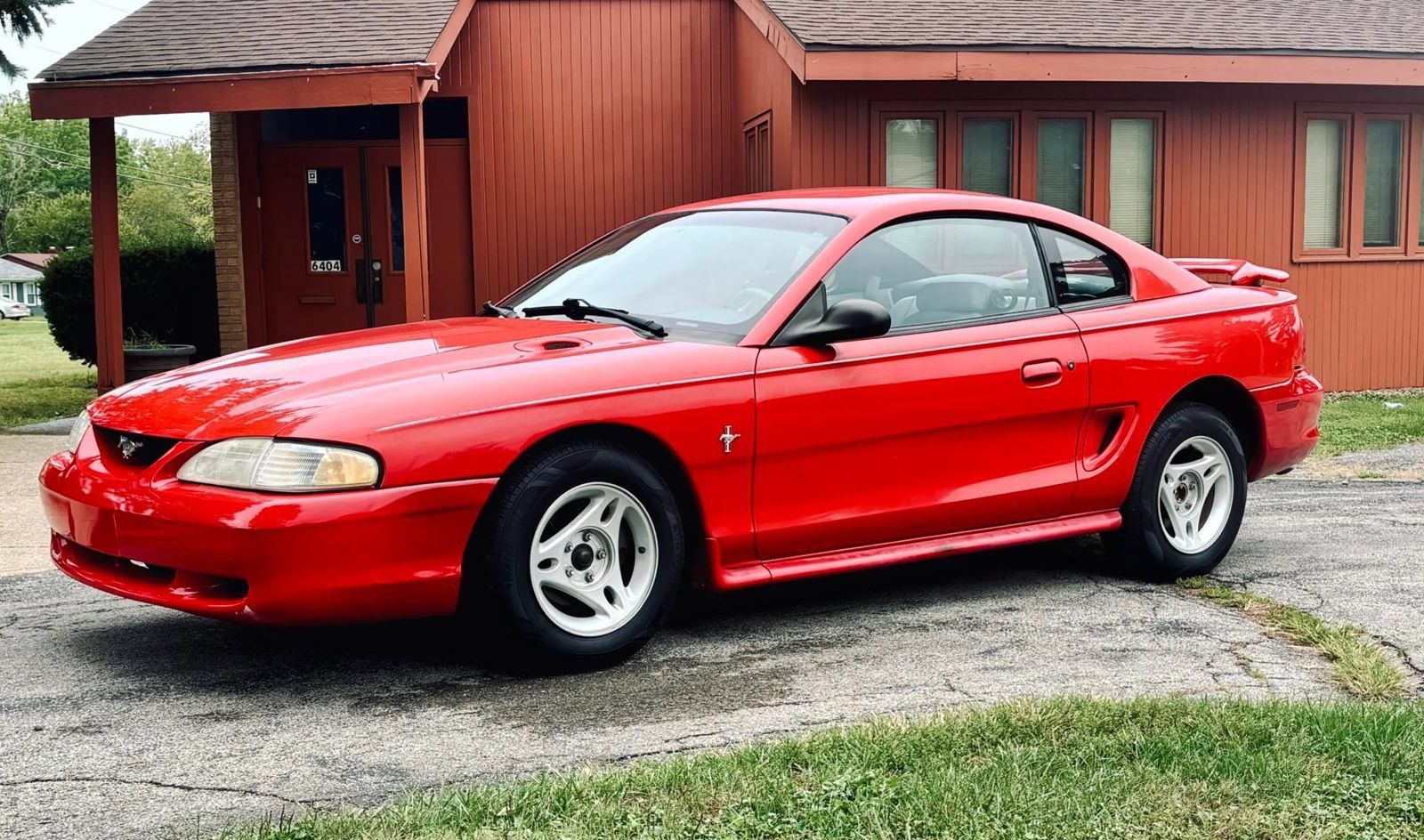 Used 1997 Ford Mustang Coupe RWD image 6