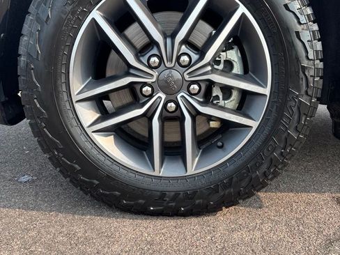 Used 2021 Jeep Grand Cherokee Limited AWD/4WD image 9