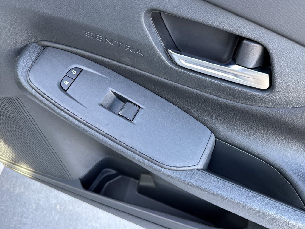 New 2027 Nissan Sentra SV FWD image 17