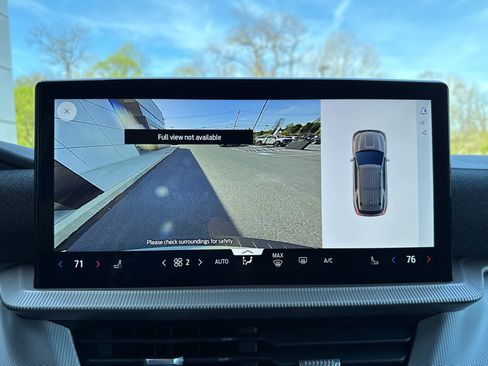 New 2026 Ford Explorer Active image 13