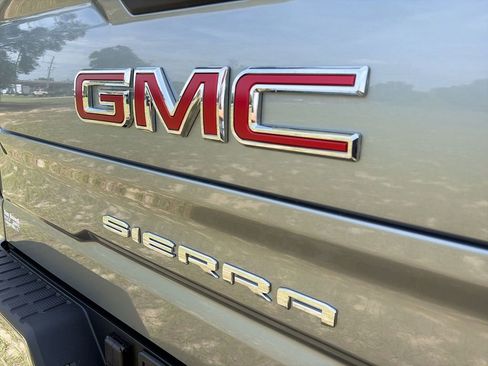 New 2026 GMC Sierra 1500 SLT w/ SLT Premium Plus Package AWD/4WD image 39