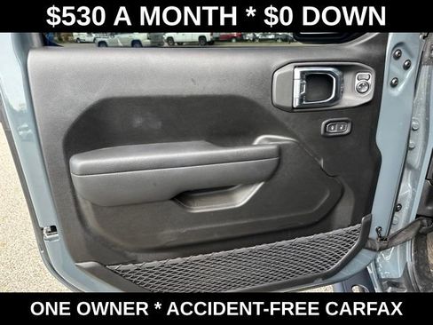 Used 2025 Jeep Wrangler Sport AWD/4WD image 18