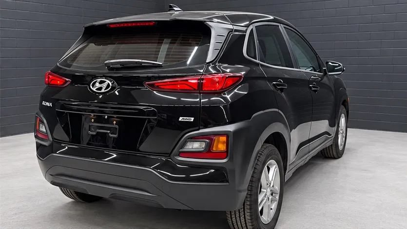 Used 2020 Hyundai Kona SE AWD/4WD image 3