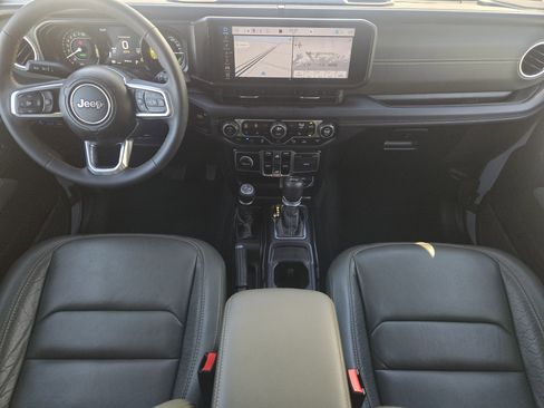Used 2024 Jeep Wrangler High Altitude image 28