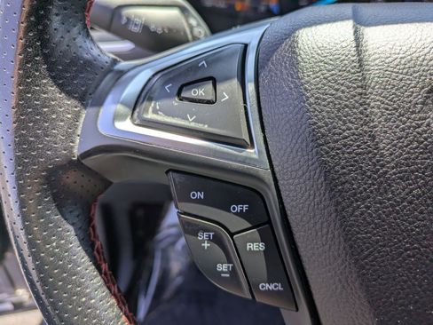 Certified 2022 Ford Edge ST-Line AWD/4WD image 19