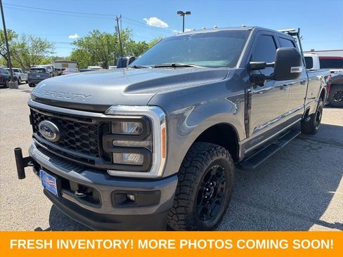 Used 2023 Ford F250 XLT w/ XLT Premium Package image 3