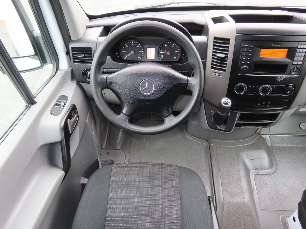 Used 2016 Mercedes-Benz Sprinter 2500 image 8