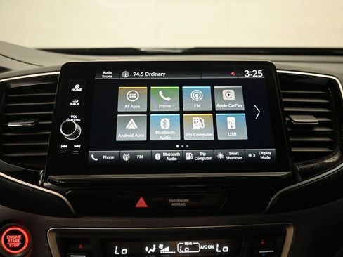Used 2024 Honda Ridgeline Sport image 13
