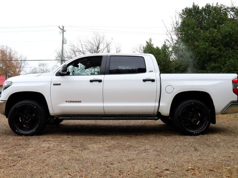 Used 2018 Toyota Tundra SR5 image 2