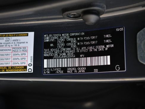 Used 2024 Toyota 4Runner SR5 image 32