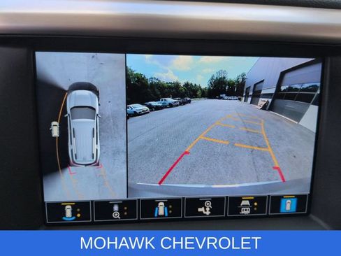 Used 2023 GMC Acadia Denali w/ Denali Ultimate Package AWD/4WD image 16
