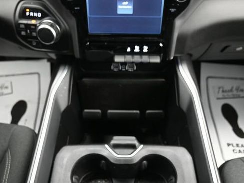 Used 2025 RAM 1500 Big Horn AWD/4WD image 24