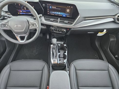 New 2026 Chevrolet Trax ACTIV w/ Sunroof Package FWD image 26