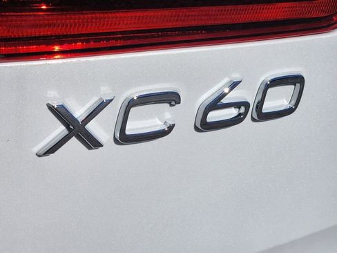 New 2026 Volvo XC60 B5 Ultra w/ Climate Package image 16