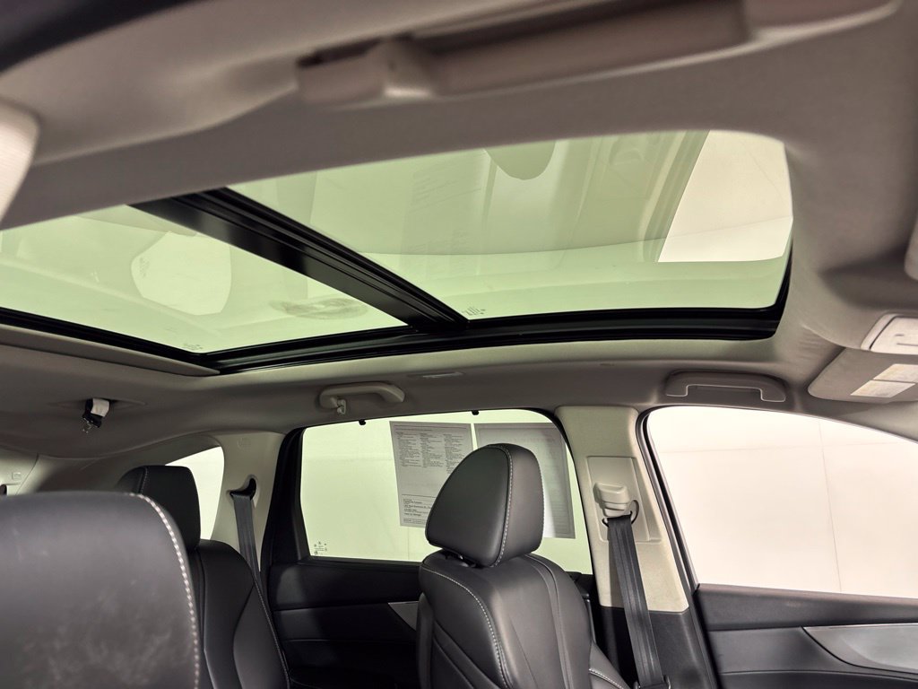 Certified 2024 Acura MDX w/ Technology Package FWD image 10