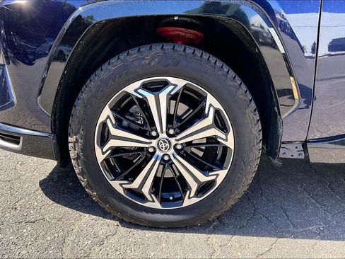 Used 2021 Toyota RAV4 XSE w/ Weather Package AWD/4WD image 8