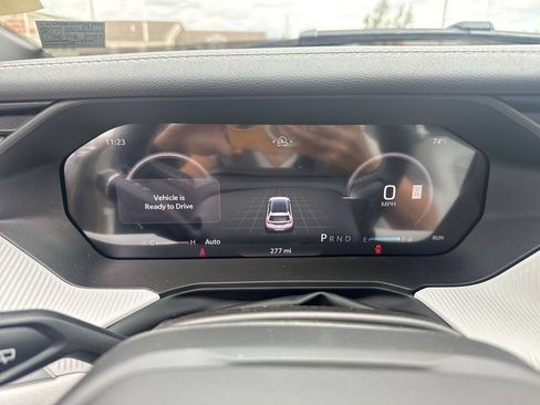New 2026 Jeep Cherokee Overland w/ Advanced Pro Tech Group AWD/4WD image 22