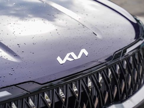 New 2026 Kia Carnival LXS image 26