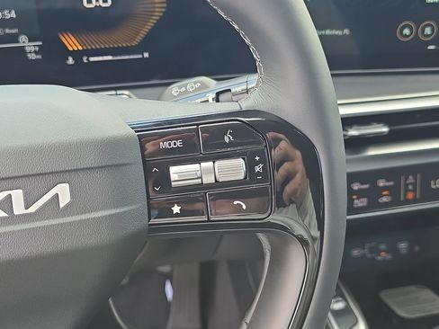 New 2026 Kia Sorento EX FWD image 31