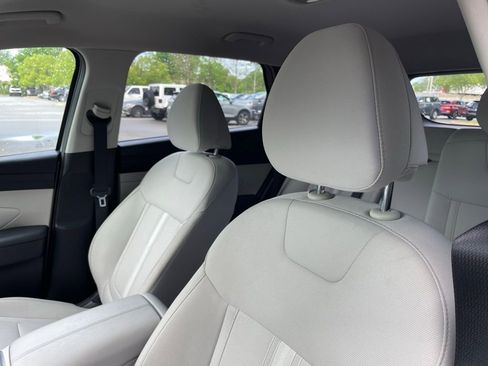 Used 2025 Hyundai Tucson SEL FWD image 24