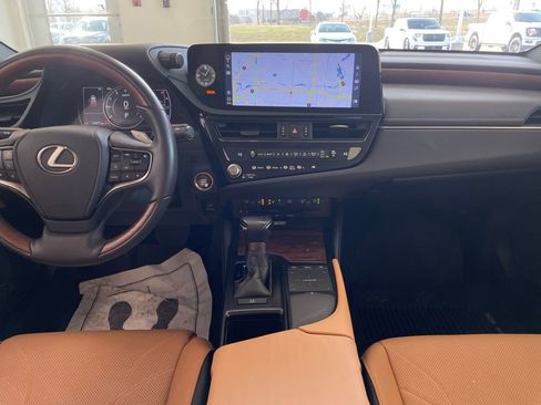Used 2022 Lexus ES 350 Ultra Luxury image 12