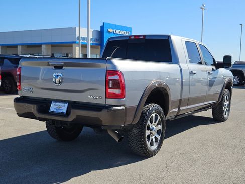 Used 2024 RAM 2500 Limited image 3