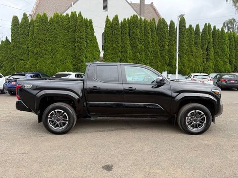 Certified 2024 Toyota Tacoma TRD Sport AWD/4WD image 11