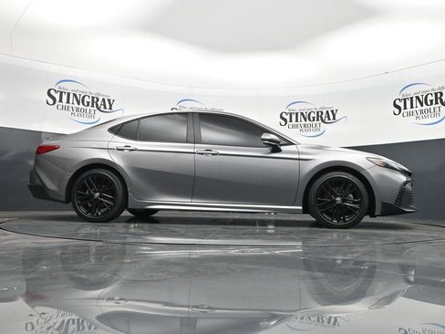 Used 2025 Toyota Camry SE w/ Multimedia Upgrade Package image 24