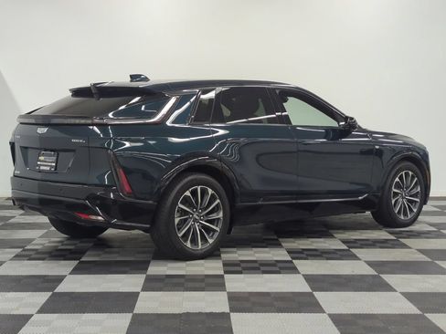 Used 2024 Cadillac Lyriq Sport AWD/4WD image 7