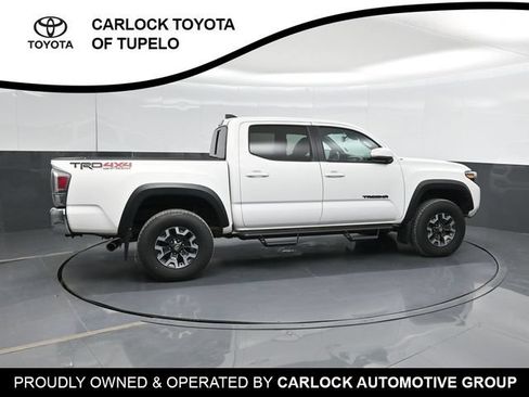 Used 2023 Toyota Tacoma TRD Off-Road AWD/4WD image 4