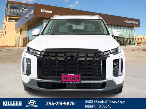 Used 2024 Hyundai Palisade SEL w/ Premium Package FWD image 2