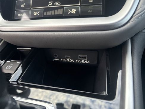 New 2025 Subaru Legacy Premium image 21