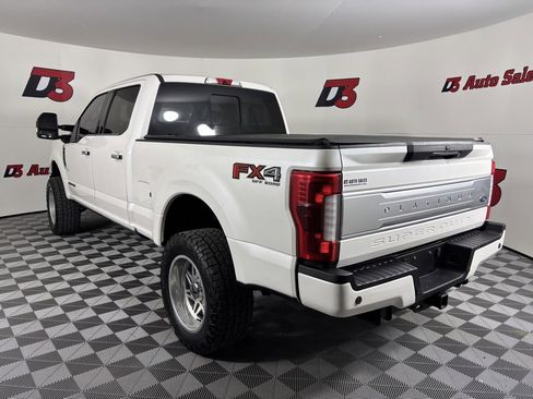 Used 2018 Ford F250 Platinum w/ Platinum Ultimate Package image 4