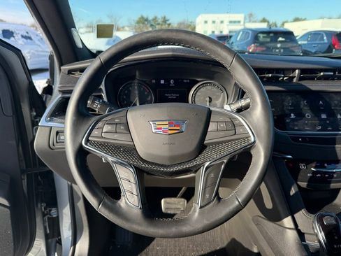 Certified 2024 Cadillac XT5 Sportv w/ Technology Package image 20