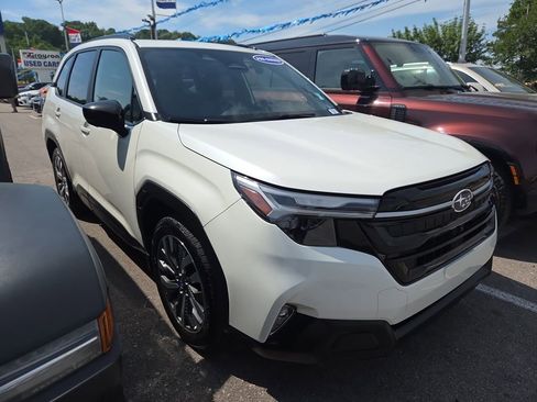 Certified 2025 Subaru Forester Touring w/ Popular Package - Touring AWD/4WD image 1