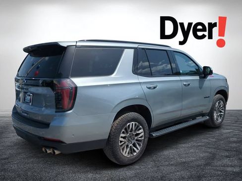 Used 2025 Chevrolet Tahoe Z71 AWD/4WD image 3