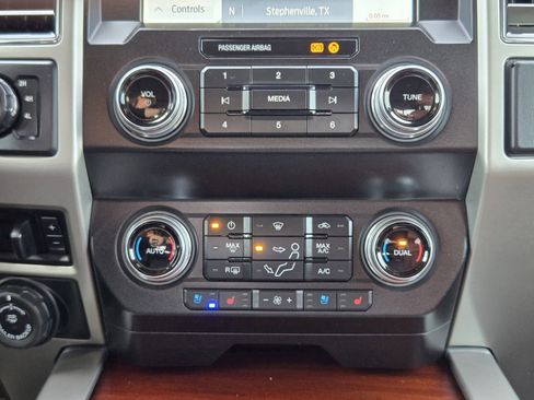 Used 2021 Ford F450 King Ranch w/ King Ranch Ultimate Package image 22