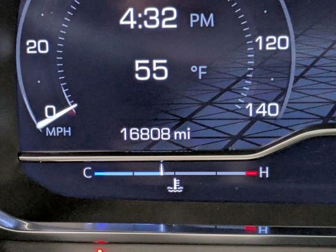 Used 2024 GMC Yukon AT4 w/ AT4 Premium Plus Package image 17