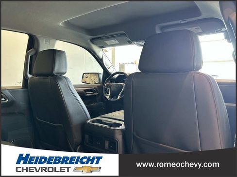 Used 2025 Chevrolet Silverado 1500 LT Trail Boss w/ Convenience Package II AWD/4WD image 32
