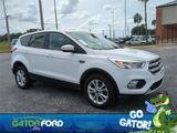 Used 2019 Ford Escape SE image 2