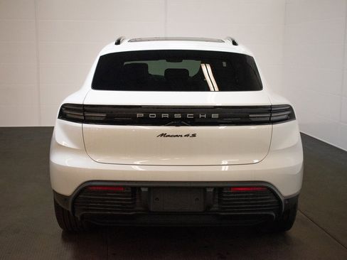 Used 2025 Porsche Macan 4S Electric image 6