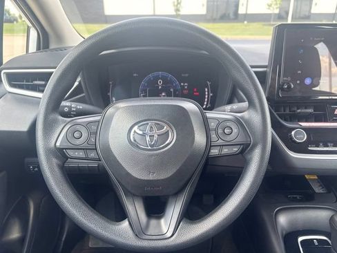 Used 2026 Toyota Corolla LE w/ LE Premium Package FWD image 9