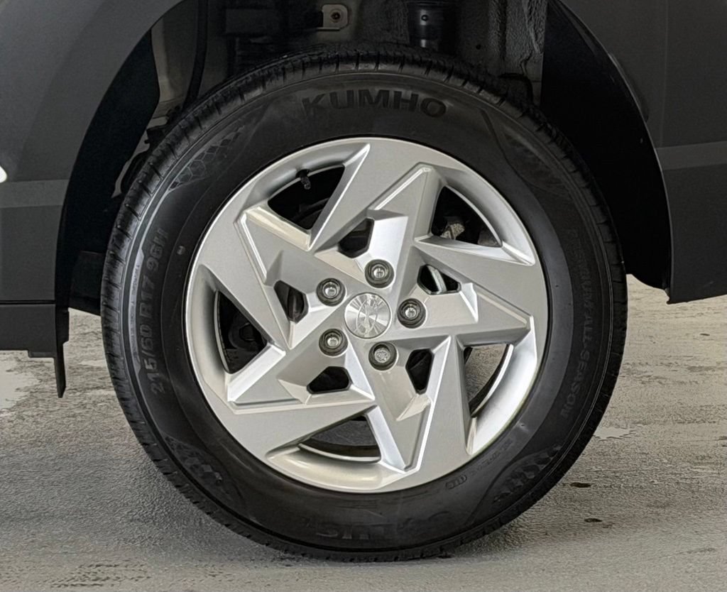 Certified 2024 Hyundai Kona SE AWD/4WD image 6