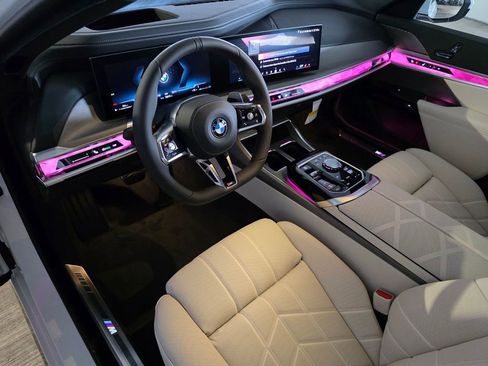 New 2026 BMW 760i xDrive AWD/4WD image 8