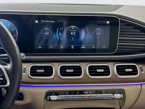 Used 2023 Mercedes-Benz GLE 350 4MATIC image 17