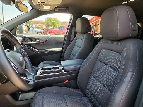 Used 2025 Chevrolet Equinox LT AWD/4WD image 7