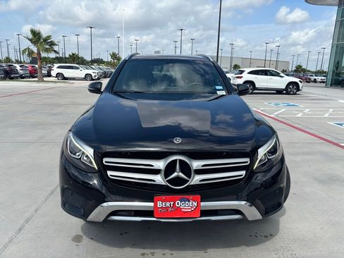 Used 2018 Mercedes-Benz GLC 300 image 2