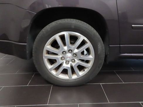 Used 2016 GMC Acadia Denali image 14
