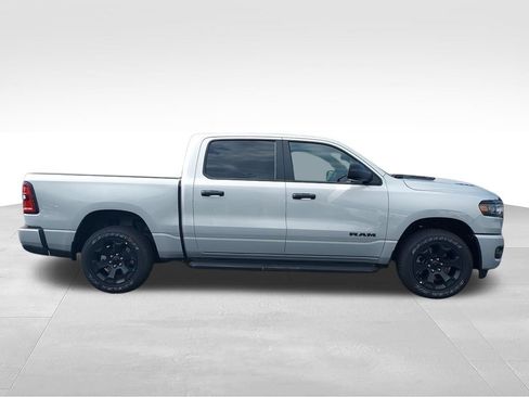 New 2026 RAM 1500 Express AWD/4WD image 9